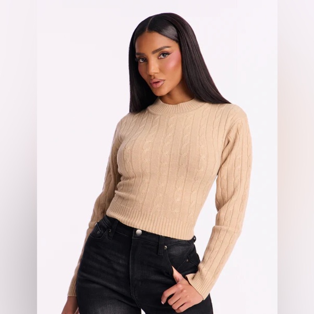 Beige Cozy Cable Knit Sweater NEW 🏷️